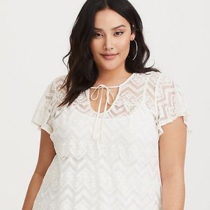 White Torrid top with keyhole design